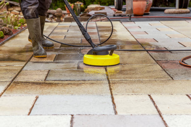 Best Pool Deck Cleaning  in Mendota, CA